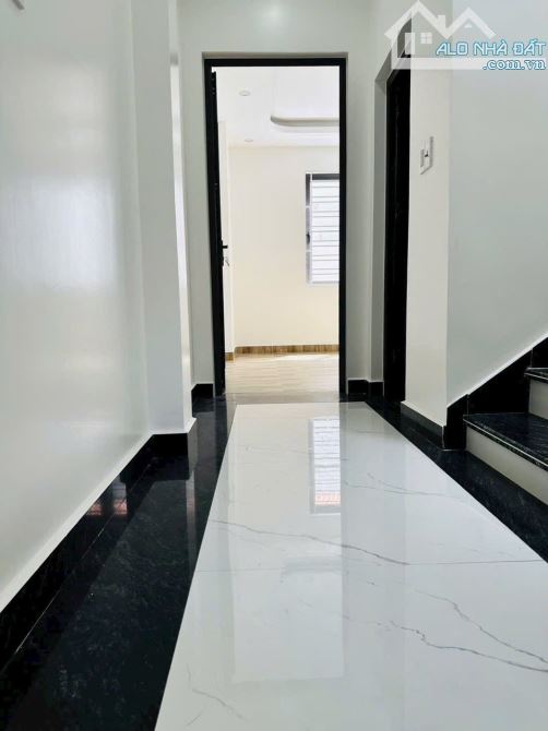 Nhà 3 tầng xây mới sau mặt đường Trữ Khê - 50m2 - Ngang 4,4m - 3