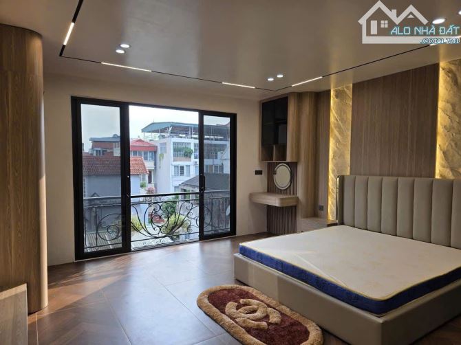 Bồ Đề gara 7 chỗ ngõ thông - 45m 6tầng MT 5m thang máy  full nội thất - giá tốt. - 3