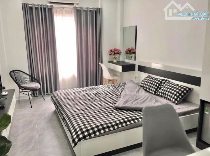 Bán gấp tòa CHDV mặt ngõ phố Quang Tiến . Ô Tô đỗ cửa .30M ra phố . 100M -27 phòng . 26 tỷ - 3