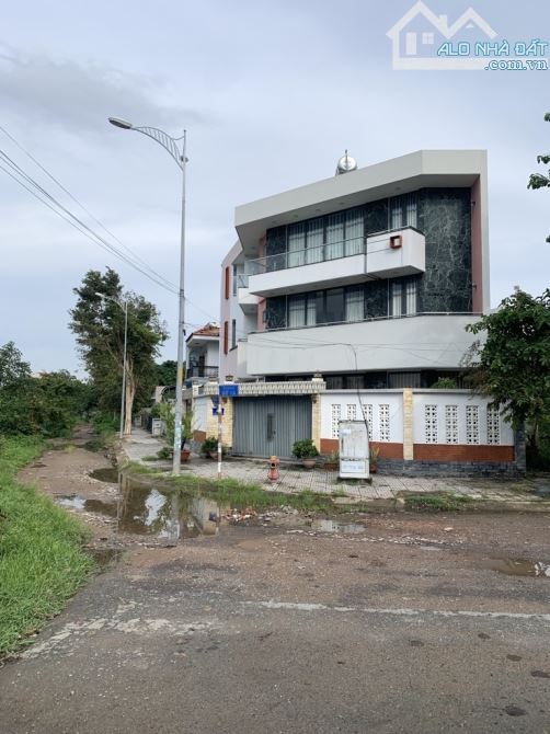 LÔ ĐẤT NỞ HẬU FULL THỔ CƯ - 250M2 - MẶT TIỀN KHU PHƯỚC THIỆN, LONG THẠNH MỸ - CHỈ 10 TỶ. - 3