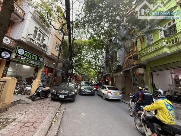 Siêu Phẩm Ngọc Hà 50m, 5 Tầng , Ô Tô Đỗ , Dân Xây , Sát Phố , Cạnh Lăng Bác , 2 Thoáng - 3