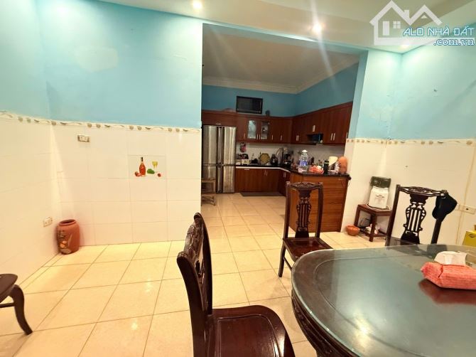Bán nhà Đội Cấn, Gần Văn Cao, Vạn Bảo, Hoàng Hoa Thám Liễu Giai, Ba Đình. 75m2. Giá: 21 Tỷ - 3