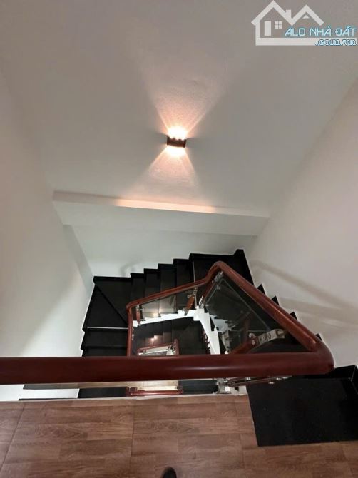 Bán nhà dân xây Việt Hưng- 3 tầng chắc chắn- chìa khóa liền tay! - 3