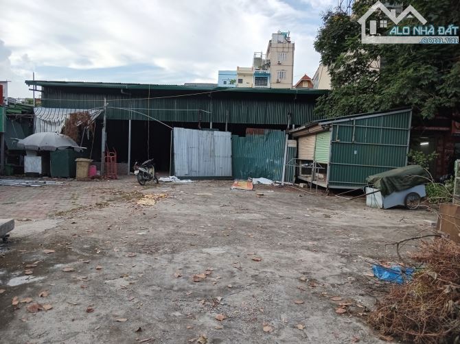 Chủ vay Bank 200 tỷ - Siêu phẩm mặt phố Nguyễn Hữu Thọ: 520m2, mặt tiền 25m - Giá 390 Tỷ