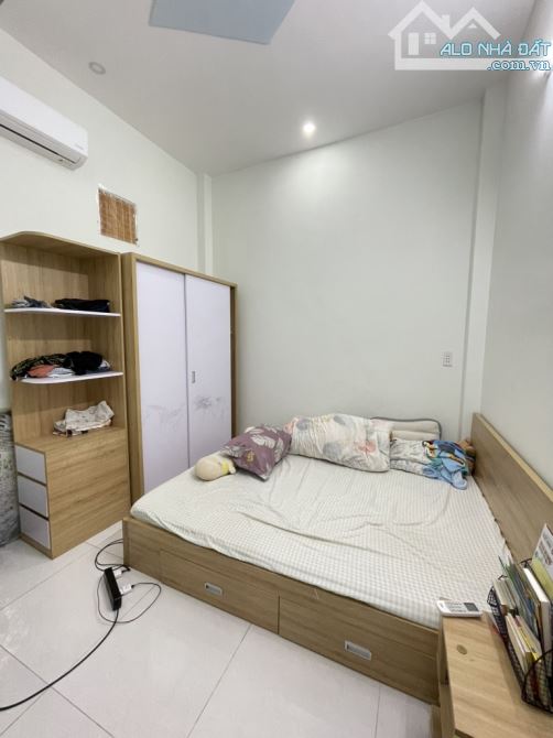 Bán Nhà Linh Xuân, Lô Góc 2MT -70m2, xe hơi thông,SHR,Chỉ 4 tỷ x - 4