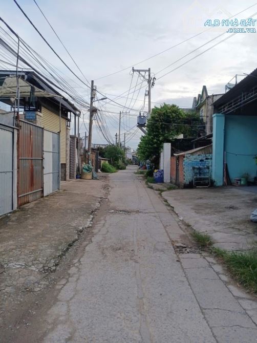 Bán nhà  MT Trung Đông 6, TTT ,Hóc Môn DTx 112 m2 . Giá chỉ  3.6 tỷ (TL) - 4