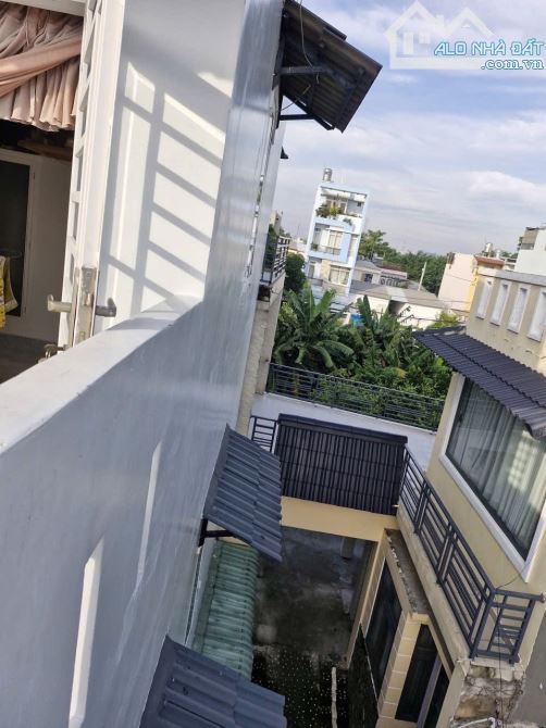 💣Trường Thọ - Nhà 3 tầng 3PN- 50M2(4X12.5) - SHR - Hoàn công - 4.7 Tỷ. - 4