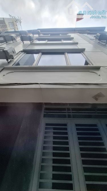 BÁN NHÀ ĐƯỜNG LÊ QUANG ĐẠO - 35M 5T MT 4.5M - DÂN XÂY - MẶT NGÕ THÔNG Ô TÔ - CHỈ 8 TỶ - 4