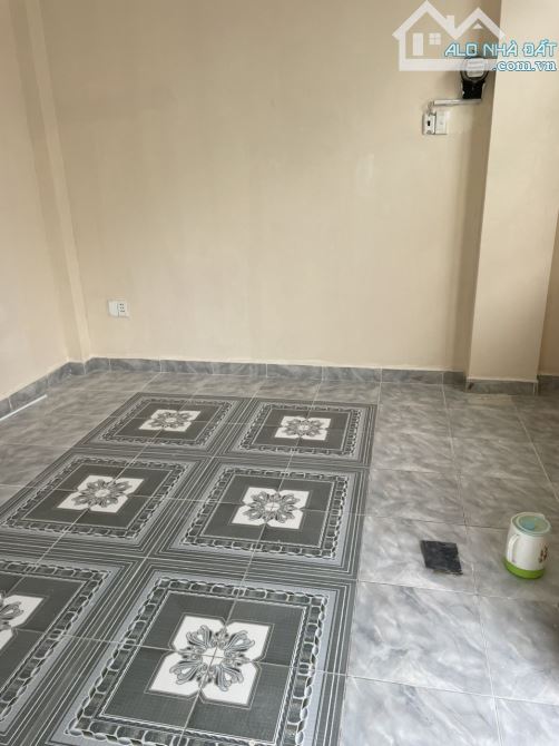 CHO THUÊ NHÀ HẺM XE HƠI HUỲNH TẤN PHÁT QUẬN 7 . DT6 X11M -3 TẦNG-4 PN.  CHO Ở ĐÔNG NGƯỜI , - 4