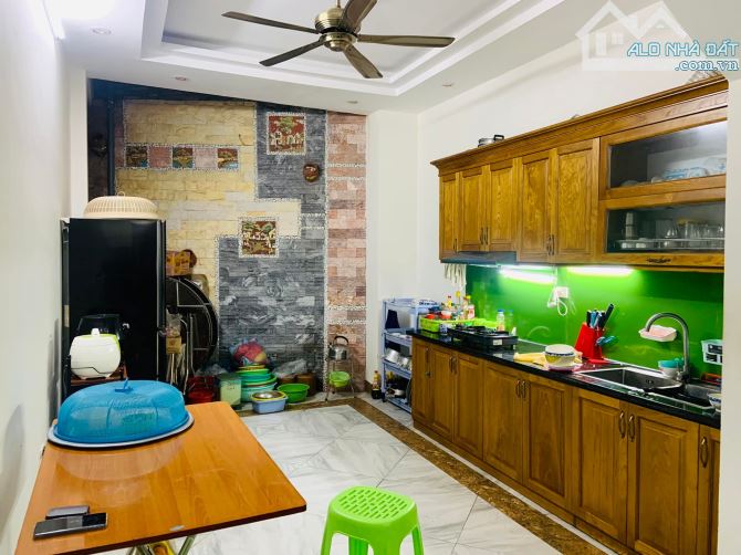BÁN NHÀ KHU PHÂN LÔ QUÂN ĐỘI THANH XUÂN, HAI MẶT THOÁNG, GẦN ĐƯỜNG Ô TÔ, NHÀ ĐẸP 4 TẦNG. - 4