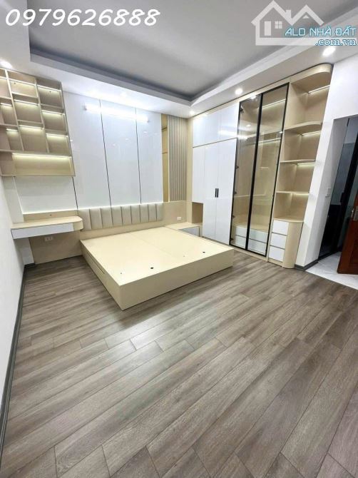 BÁN NHÀ PHỐ LÊ THANH NGHỊ – FULL NỘI THẤT – NGÕ THOÁNG – LÔ GÓC ĐẸP - 62x5T - 4