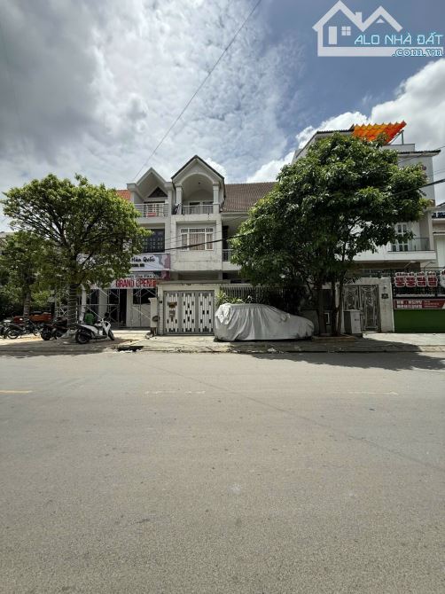 Bán nhà mặt tiền số 3 Nguyễn Quý Cảnh, Phường An Phú, Quận 2 - 4