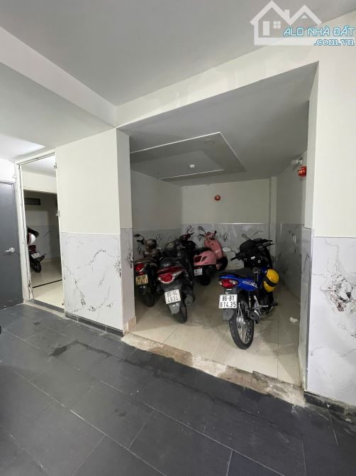Bán CHDV gần Trường ĐH Công Nghiệp, P3, Gò Vấp, D:9*8m, 6tầng, 11P, TN 600tr, 12,9ty - 4