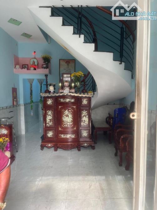 NHÀ ĐẸP 2 TẦNG 55M2(4X14)- TỈNH LỘ 10-GIÁ 4.7 TỶ - 4