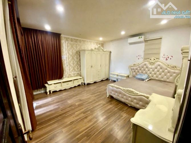 SỤP HẦM - BÁN BIỆT THỰ 3 TẦNG, DT 200M2 - MẶT TIỀN PHAN VĂN TRỊ, CẨM LỆ - CHỈ 13.9 TỶ - 4