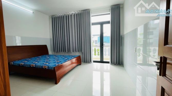MT KHU PHÂN LÔ THẠNH XUÂN 25 - ĐƯỜNG 12M - DT 55M2 SHR, XD 4 TẦNG HOÀN CÔNG - 4