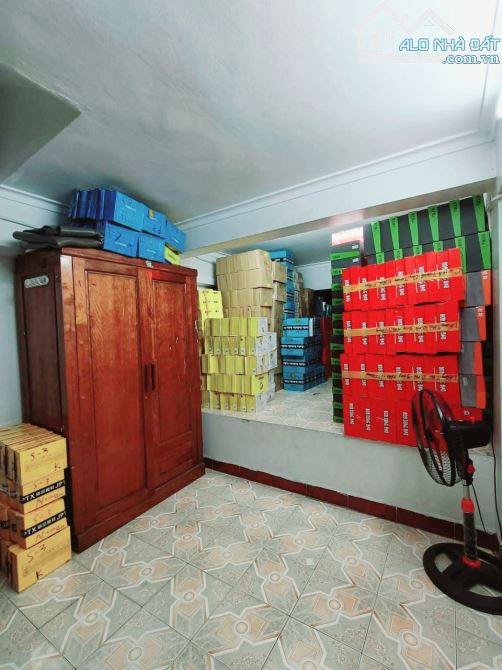SIÊU PHẨM HÀNG ĐẬU- PHỐ CỔ VÍP 18M X 5 TẦNG KHUNG BÊ TÔNG NHỈNH 5 TỶ-- KHÔNG CÓ CĂN THỨ 2 - 4