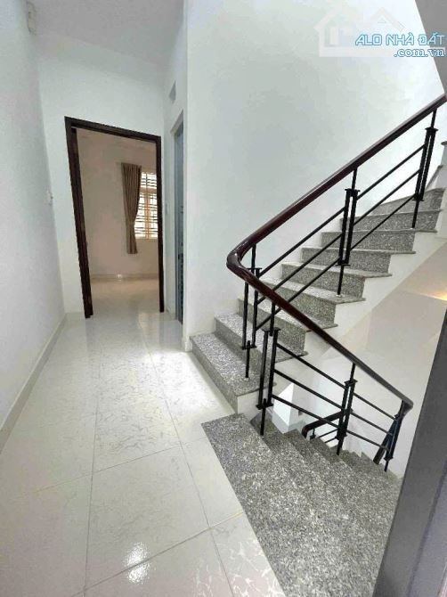 MẶT TIỀN KHU VIP TÊN LỬA NGAY CHỢ CÂY DA SÀ - 4 X 13M - 3 TẦNG - CHỈ 8.1 TỶ TL - 4
