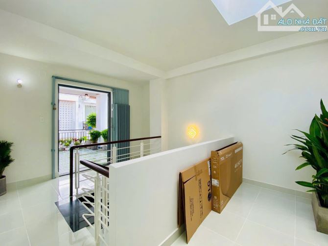 Bán nhà Gò Vấp - Giá tốt, sổ hồng riêng! Giá 2 tỷ 150 với 38m² xây 1 trệt 3 lầu, gần chợ - 4
