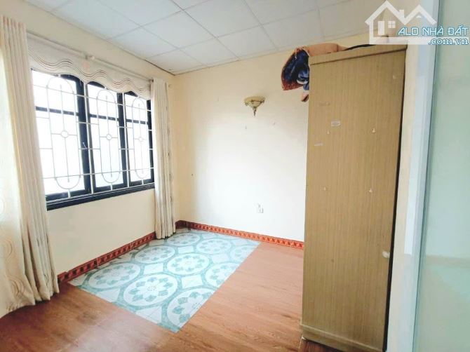 BÁN ĐẤT TẶNG NHÀ 4 TẦNG - PHỐ TÂY KẾT GẦN BẠCH ĐẰNG - Ô TÔ TẢI ĐỖ CƯẢ  - KHU VỰC HIẾM NHÀ - 4