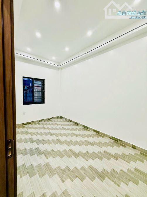Spcc-☘️ 2 căn sân cổng riêng xây mới tại phố Phương Lưu, Vạn Mỹ.   - DT: 52m2 x 4 tầng.  - - 4