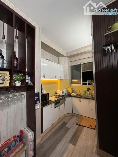 BÁN CĂN HỘ CHUNG CƯ BÔNG SAO P. BÌNH ĐÔNG. CĂN HỘ TẦNG THẤP - 60M2 - 2 PHÒNG NGỦ - 4