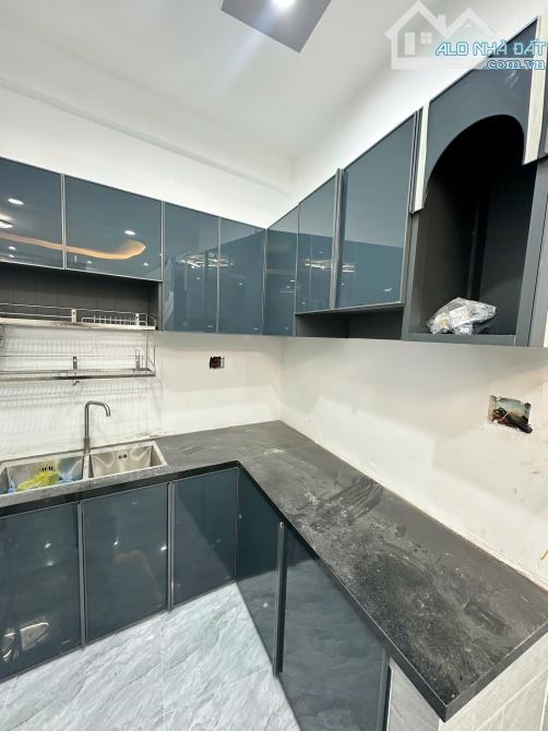 BÁN NHÀ MỚI ĐẸP HẺM HOÀI THANH, P. PHÚ ĐỊNH. NHÀ NỞ HẬU, GẦN CHỢ BÌNH ĐÔNG - 48.2M2 - 4