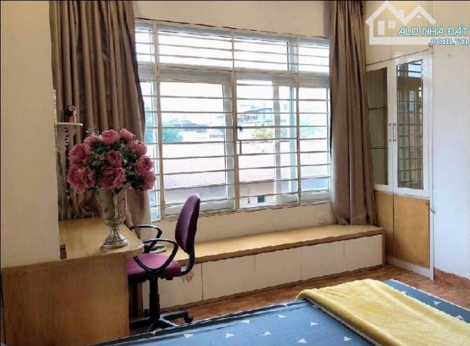 YÊN HÒA- CẦU GIẤY- NHÀ ĐẸP 34x5 TẦNG- Ô TÔ ĐỖ CỔNG- 20M RA PHỐ Ô TÔ TRÁNH - 4