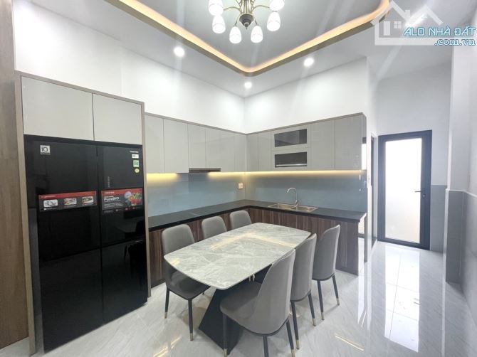 💯 SIÊU Hℹ️ẾM 🚘 HXH PHAN VĂN TRỊ - NHÀ 3 TẦNG - 3 MẶT HẺM - 62M2 NỞ HẬU - HƠN 7 TỶ - 4