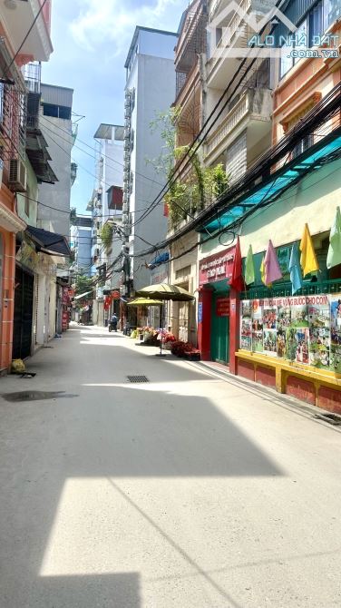 Bán Nhà Đẹp Ở Ngay - Hàng Xóm Vin Hàm Nghi - Ô Tô Vào Nhà - Dân Xây 63m2 - 11 Tỷ - 4