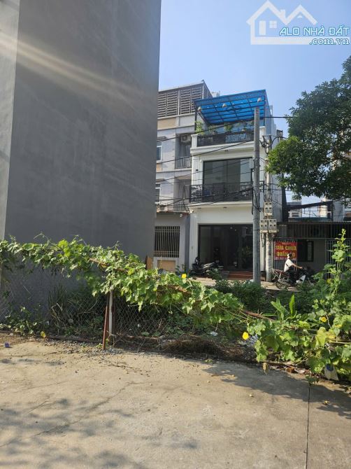 Bán đất 34m², 2 mặt đường, ô tô tránh trung tâm Thị trấn Trâu Quỳ GIA LÂM – Giá 5,5 tỷ - 4