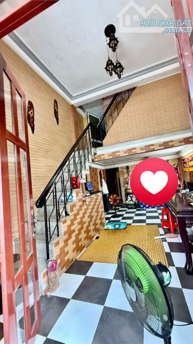 NHÀ 2 TẦNG NGAY CHỢ TÂY LỘC - DỄ KINH DOANH BUÔN BÁN - 4