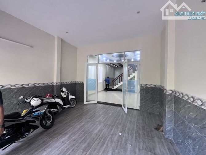 NHÀ 3 TẦNG MỚI– ĐƯỜNG 4M CÓ LỀ – RA ÔNG ÍCH ĐƯỜNG 20M - 4