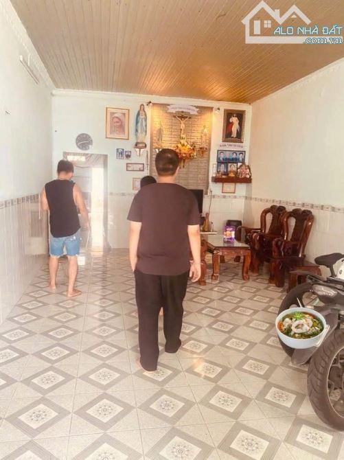 •THẰNG CON BÁO CHƠI BỜI BỂ NỢ CHÚ THÀNH BÁN NHANH CĂN C4 RA GIÁ 790 TRIỆU• - 4