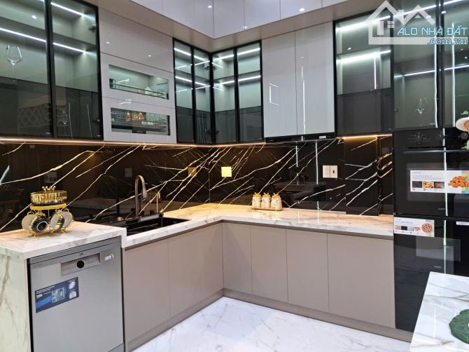 🚘 NHÀ 4 TẦNG ĐẸP – HẺM XE HƠI NGUYỄN VĂN KHỐI, P.11, GÒ VẤP ♦️ DT: 72m² (4x18) – 4PN (có - 4
