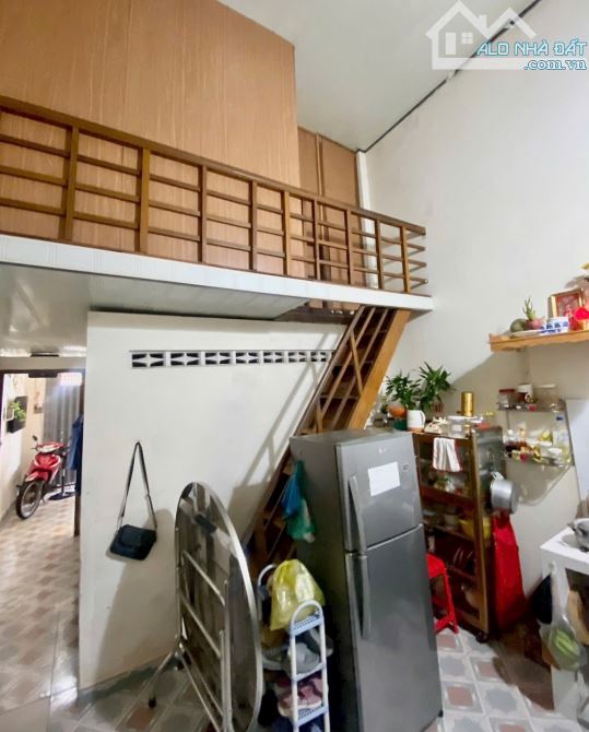 Bán nhà cấp 4 gác lửng hẻm Võ Thị Sáu, phường Phước Long. Giá chỉ 1 tỷ 7 - 4