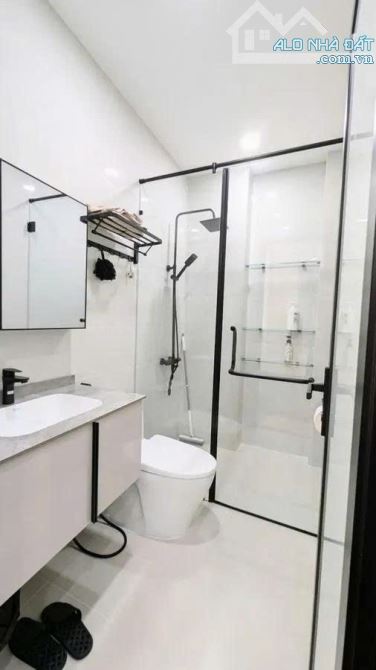 BÁN NHÀ ĐẸP NGUYỄN DUY DƯƠNG –P4- Q10- NGAY MẶT TIỀN- 4 TẦNG –3PN-  6.9 TỶ TL – - 4