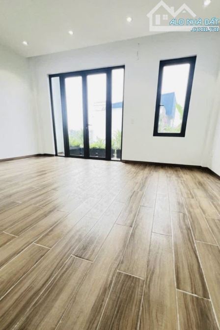 GIÁ CỰC TỐT 5TỶ940 DT 70,5M2(5x14,1M) NGAY BẠCH MÃ, QUẬN 10. ĐANG CHO THUÊ 28TRIỆU/THÁNG - 4