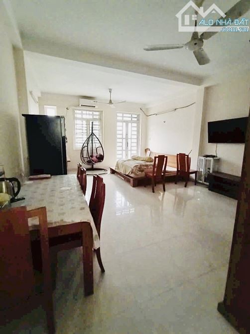 Mặt tiền nội bộ khu Tên Lửa - Chợ Da Sà - 5x20m - 4 tầng - Đang kinh doanh phát đạt - 4