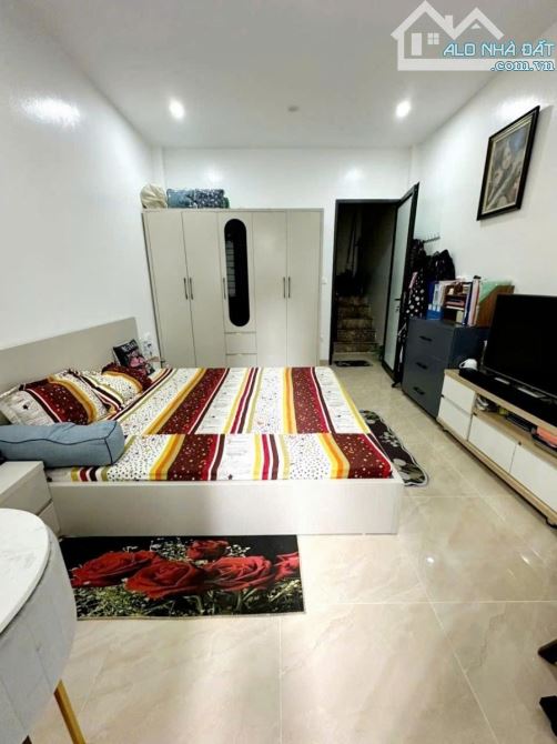 Bán nhà khu vực hồ tùng mậu - nhà đẹp - lô góc - 4