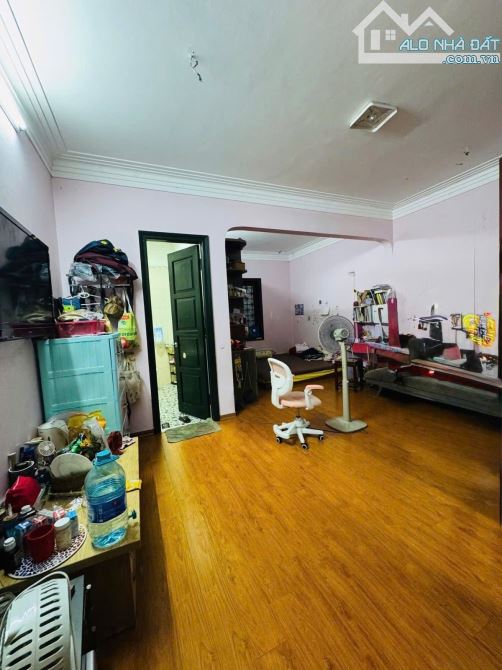Bán nhà Đội Cấn, Gần Văn Cao, Vạn Bảo, Hoàng Hoa Thám Liễu Giai, Ba Đình. 75m2. Giá: 21 Tỷ - 4