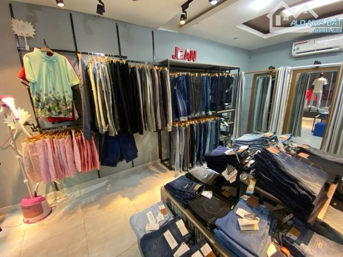 CĂN GÓC VỊ TRÍ VÀNG KINH DOANH LÊ DUẪN - 4