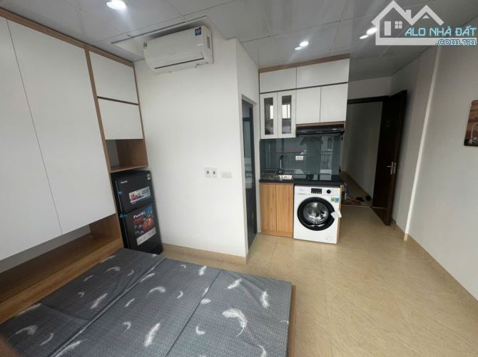 Cho Thuê CCMN 1194 Chùa Láng Đống Đa 30m2 Studio Ban Công Giặt Riêng Thang Máy Ô Tô Đỗ Cửa - 4