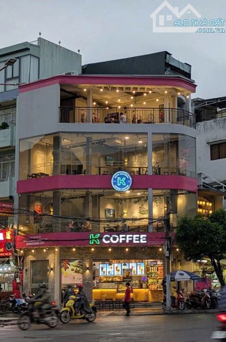 Cho thuê góc 2 mặt tiền Phan Xích Long - 4