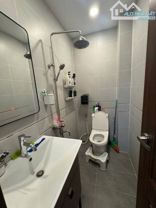 TRUNG TÂM QUẬN 3 - LÊ VĂN SỸ - 82M2 - NGANG 5.3M - 4