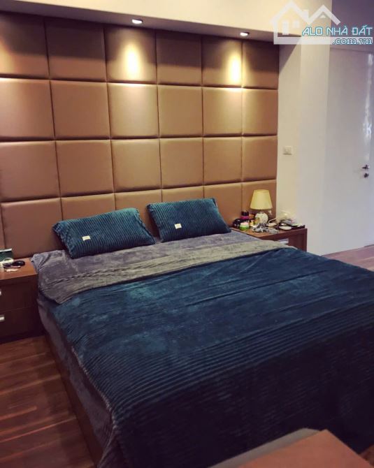 NGỌC THUỴ - LÔ GÓC - GẦN PHỐ - 5 TẦNG- NHÀ ĐẸP  Ở LUÔN- 60 m,  mt 6m,  12 tỷ Long Biên - 4