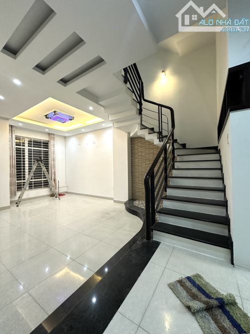 Lê Văn Thịnh thủ đức 180/165m2 6 tầng giá chỉ nhỉnh 22 tỷ - 4
