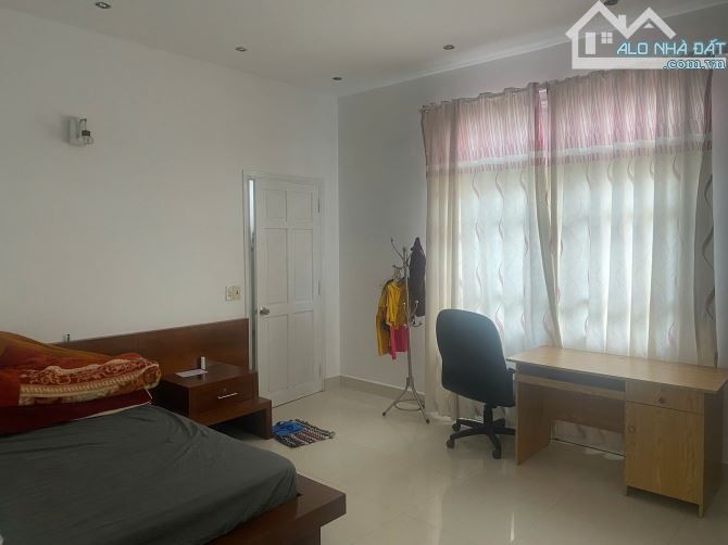 bán Biệt thự mặt tiền đường nguyên tử lực p8 đà lạt - 5