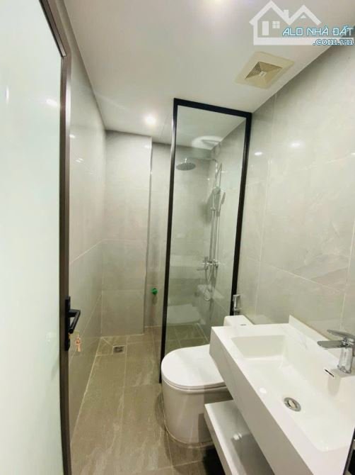 Cầu giấy 50m 7 tầng thang máy thoáng trước sau ô tô chạy vòng quanh 27,5 tỷ - 5