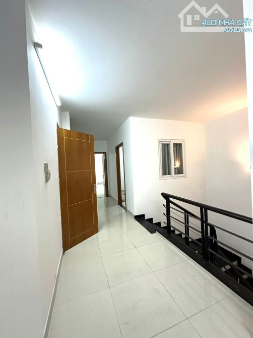 BÁN NHÀ LÔ GÓC 2 MT VIP LÊ VĂN THỊNH, HẦM + 6 TẦNG,DT:180M2,CÁT LÁI THỦ ĐỨc, giá 22.5 TỶ - 5